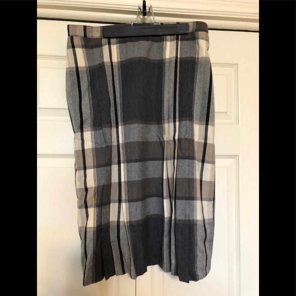 Vintage women’s kilt